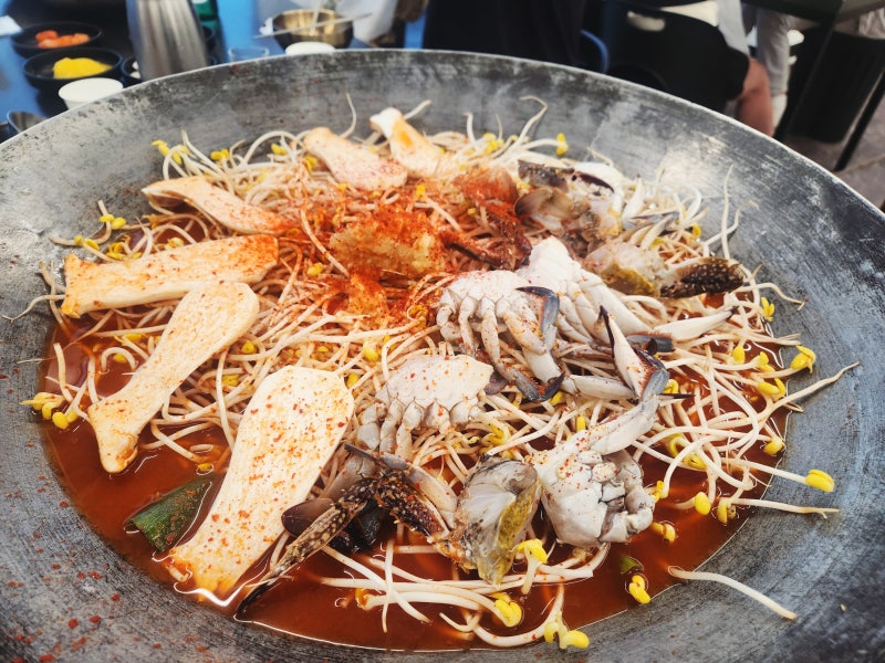 평일에 다녀 온 연평도꽃게품은닭볶음탕 드럼통 솥뚜껑 오이도 거북섬점 아쉬웠던 후기