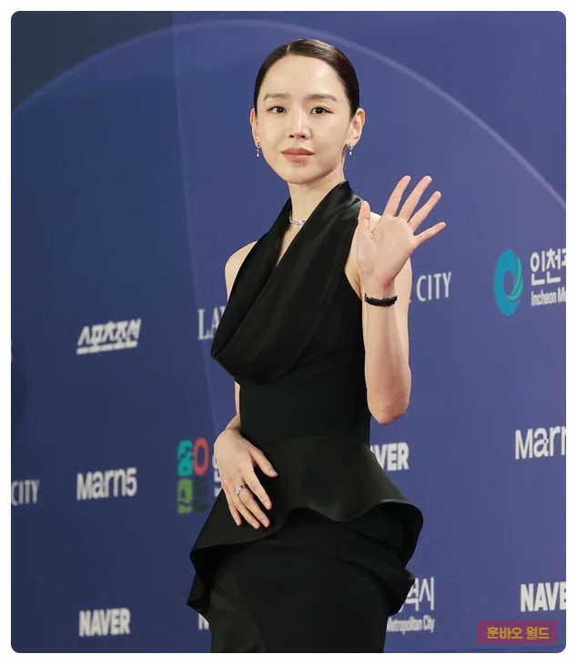신혜선 여우주연상에 굳어버린 순간, ‘<b>레이디 두아</b>’ 사라킴이... 