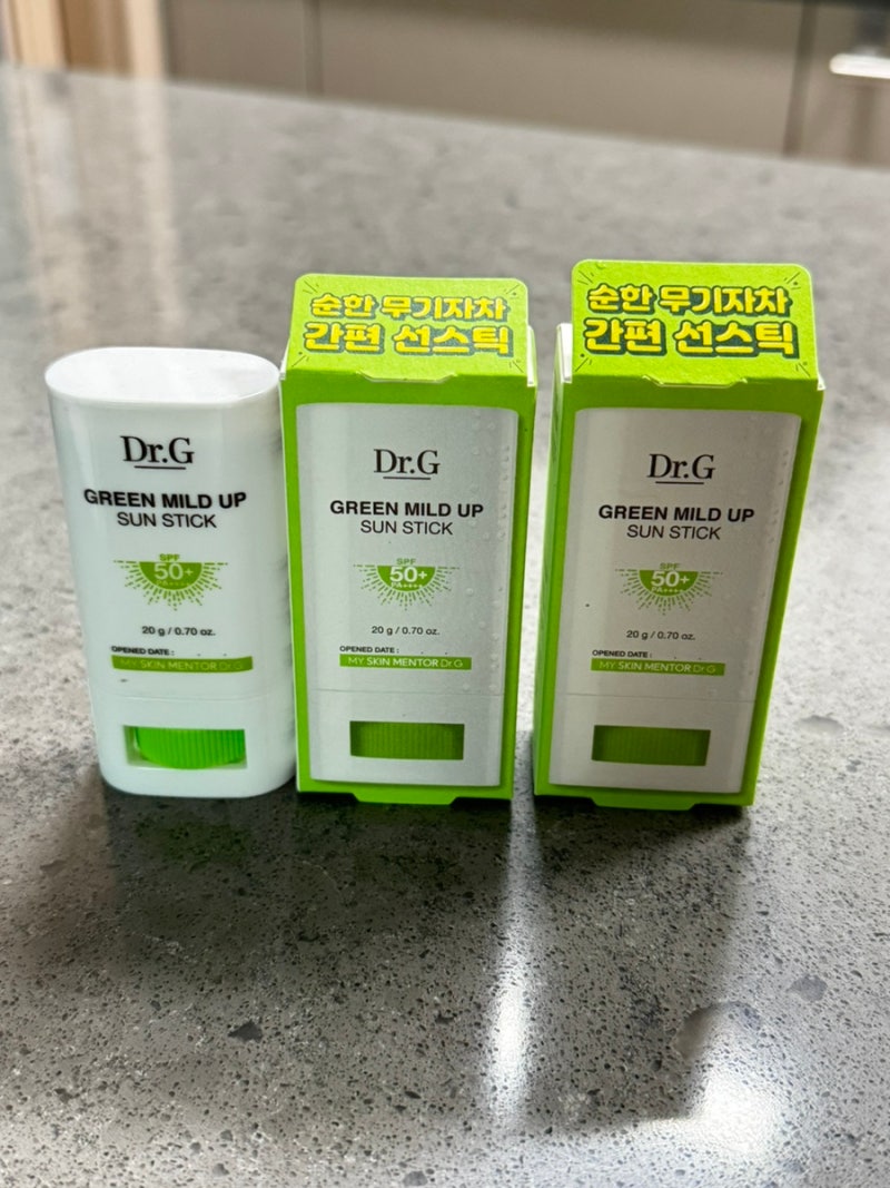 군마트 화장품 PX 선스틱 추천! 닥터지 그린 마일드 업 선 스틱 내돈내산 3통째 후기