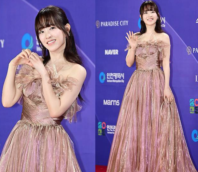 박보영이 37살에도 안 늙는 이유, 레드카펫 사진 뜨자 다들 이 부분에 주목했습니다