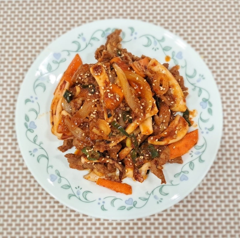 돼지고기 오징어 두루치기