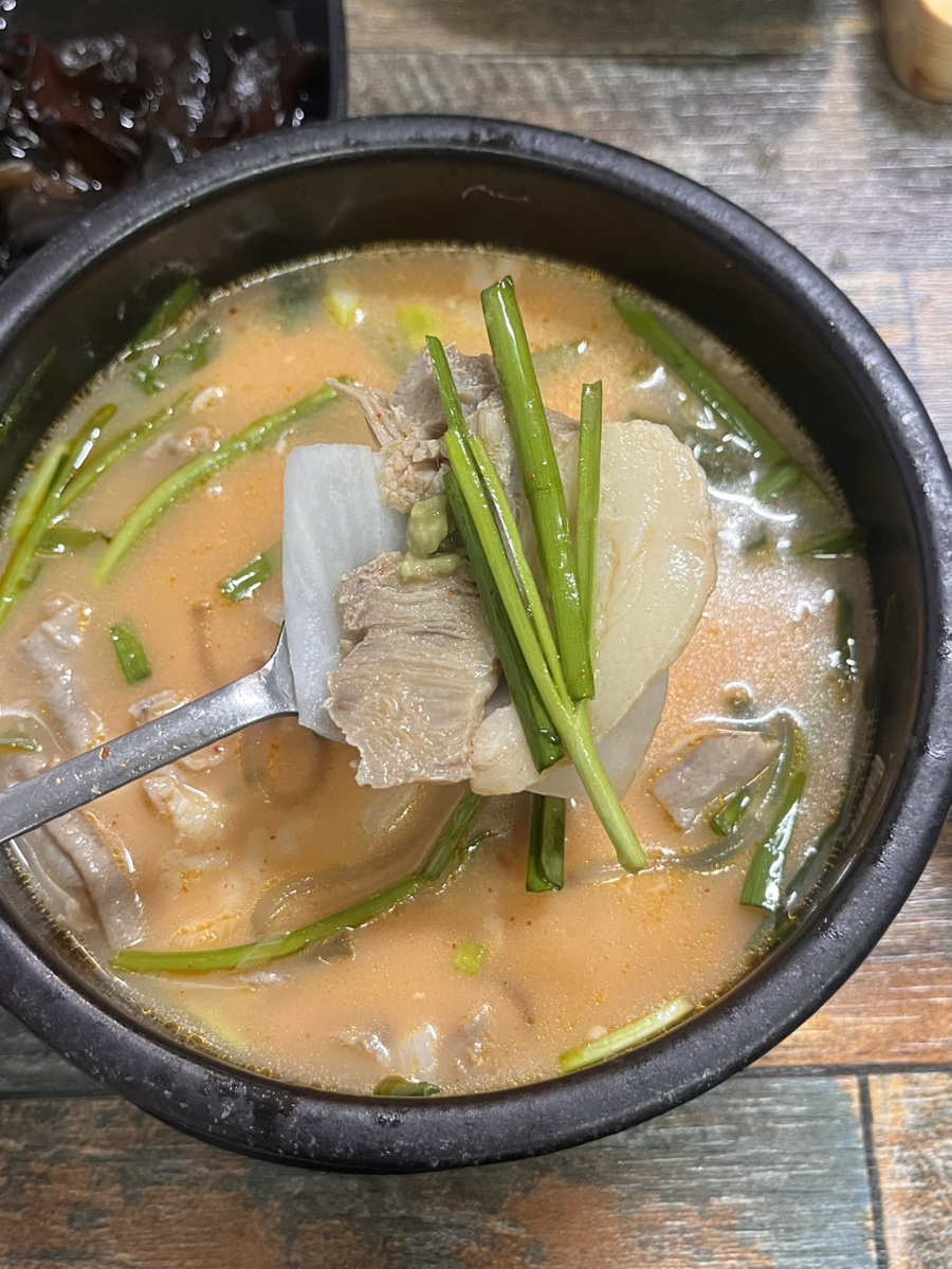 큰집 돼지국밥 사진 1