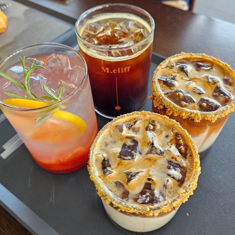 M-Cliff: A Must-Revisit Ocean View Bakery Cafe in Yeongjongdo - Menu, Parking, High Chairs