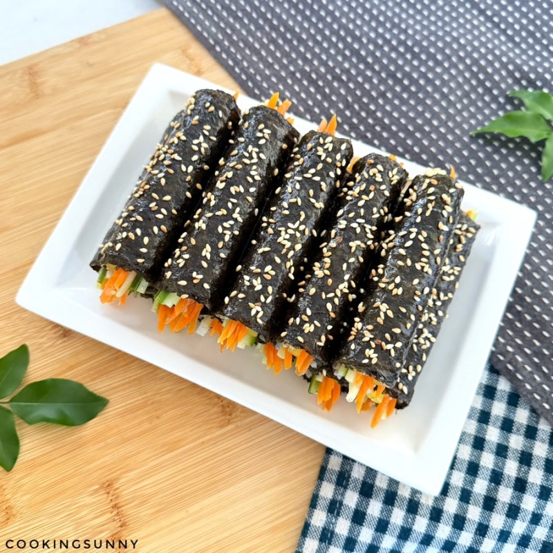 딱 4가지 재료만 넣어도 정말 맛있는 인기만점 참치 꼬마김밥 만들기 간단한김밥 도시락싸기....