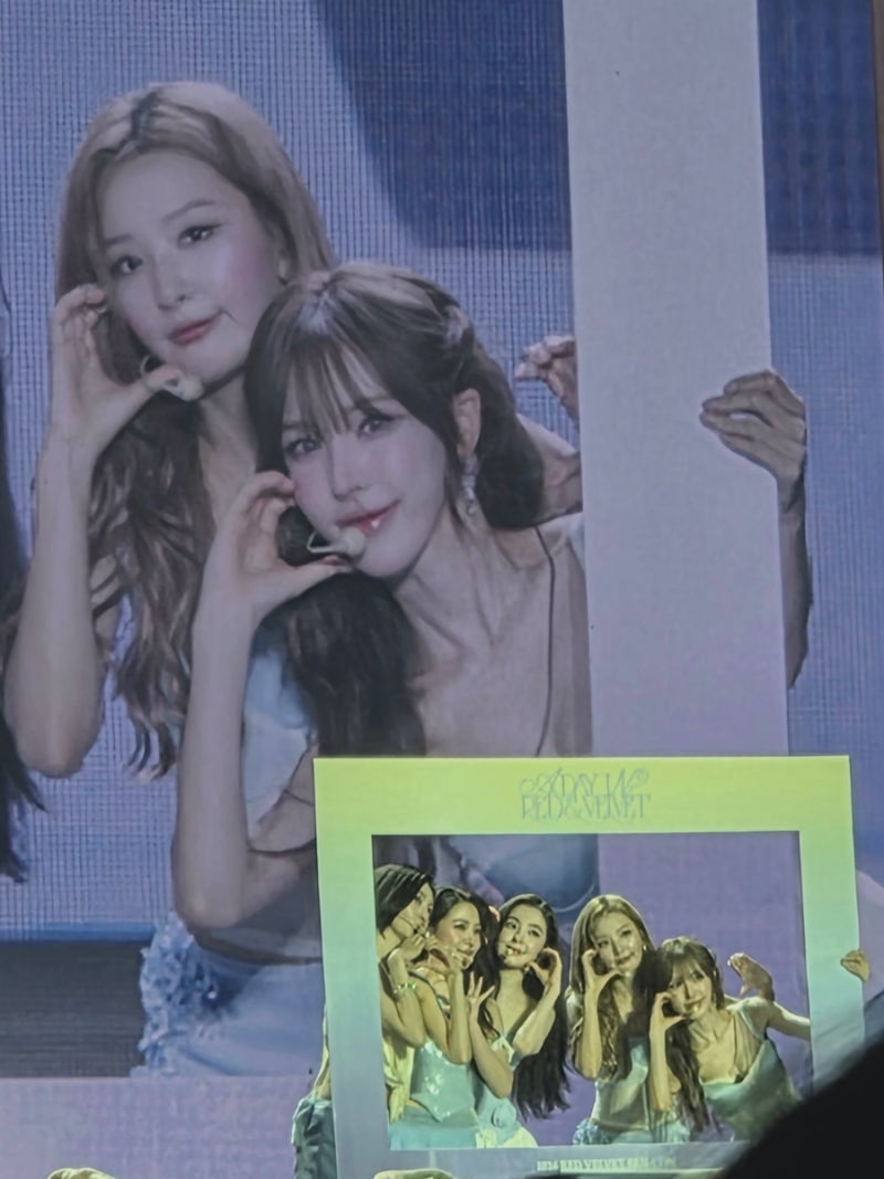 50억주고도 또 가고 싶은 레드벨벳 콘서트입니다.