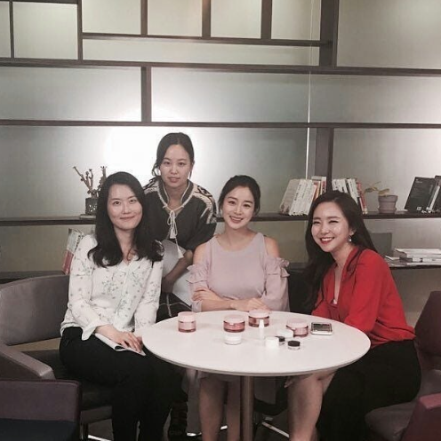 입체적인 얼굴 라인 이미지