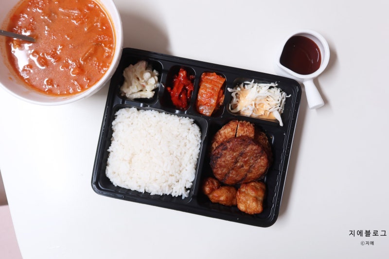 한솥도시락 메뉴 추천 돈까스도련님 묵은지김치찌개 8월 할인