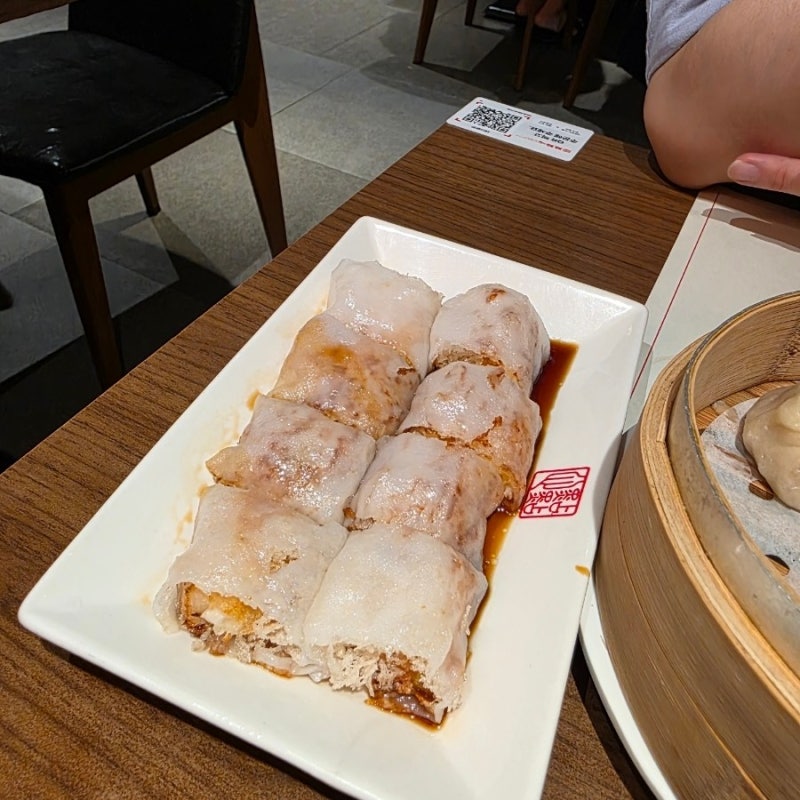 Dimdimsum Central City Branch: A Must-Visit Restaurant at Seoul Express Bus Terminal