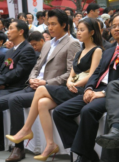 정우성과 김태희, 중국에서 찍힌 그 사진
