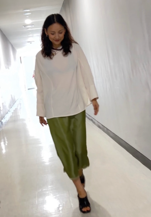 이효리 사복 패션 난리 난 이유? 온앤온 미디 스커트 가격까지