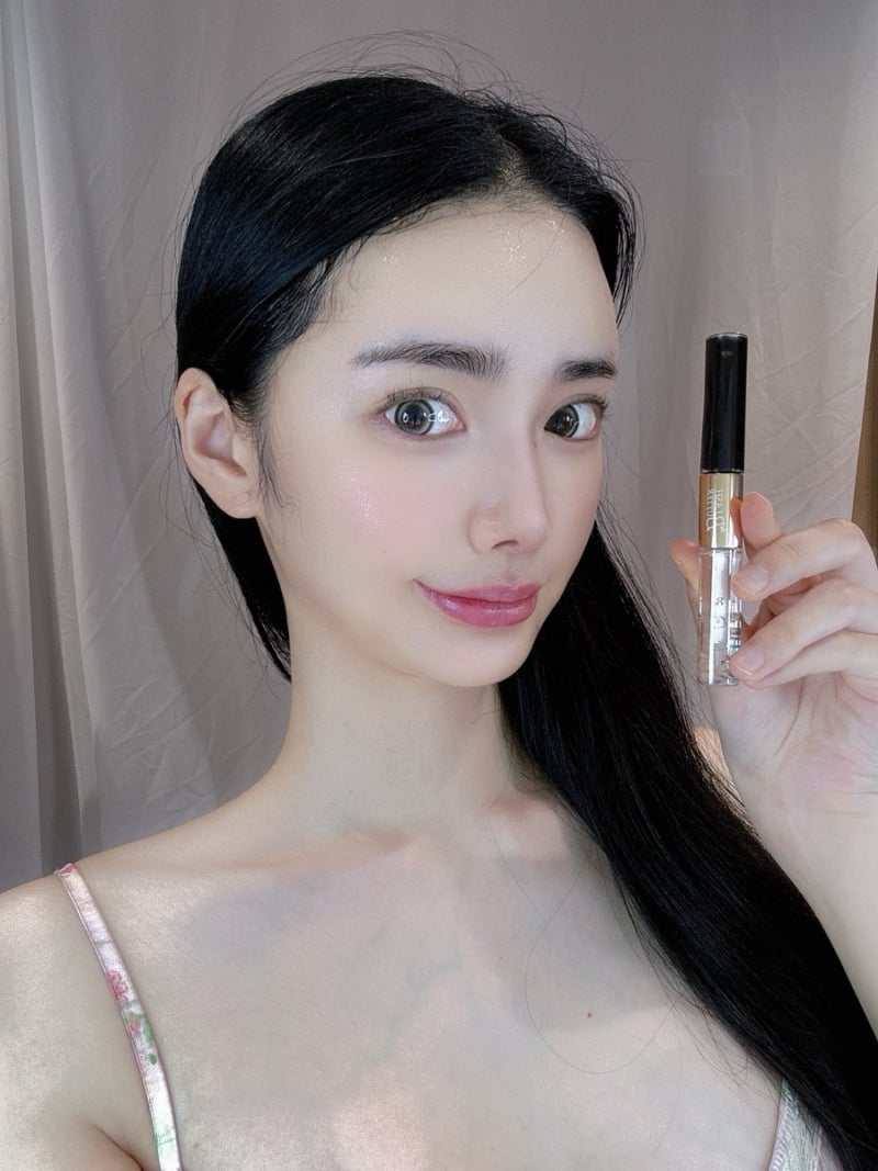 속눈썹 펌 후 필수템! 스노우 래쉬버터 속눈썹 영양제 하나로 영양부터 가닥 속눈썹 연출까....