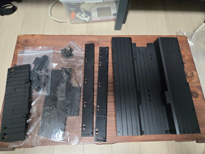 TRAXXAS TRX6 G63 AMG BLACK 루프렉,짐칸,사이드 덕트 장착