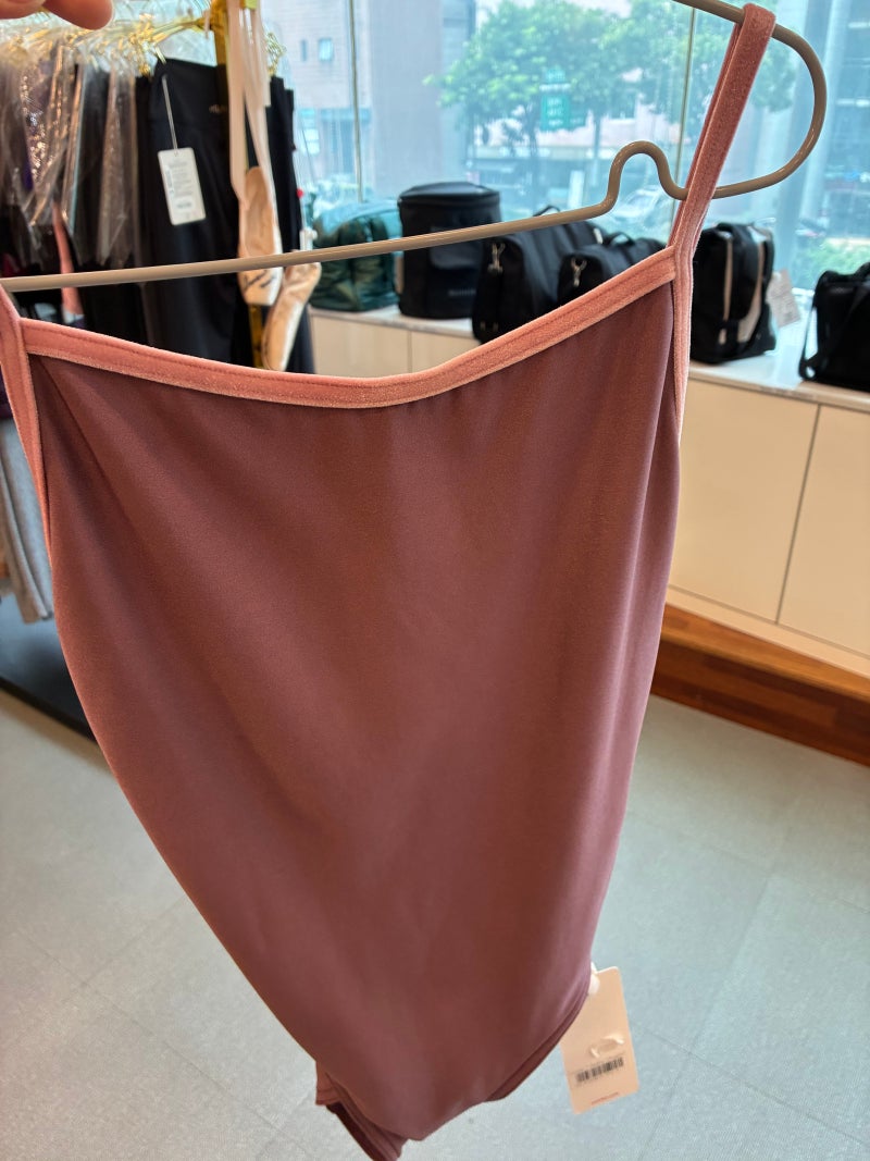 컬러가 디자인이 되는 유미코 레오타드! 전 세계 발레리나가 사랑하는 인기 디자인별 사이즈....