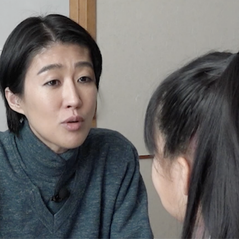 영어유치원 한 번도 안 보냈는데... 4개 국어 하는 딸 키운 홍진경의 진짜 방법