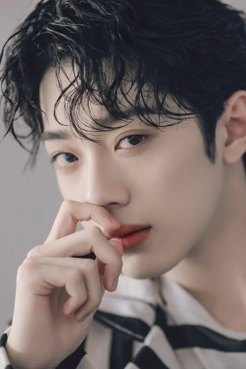 "워너원 막내가 감독 됐다고?".. 라이관린 근황 국적 진우 워너원고 백투베이스