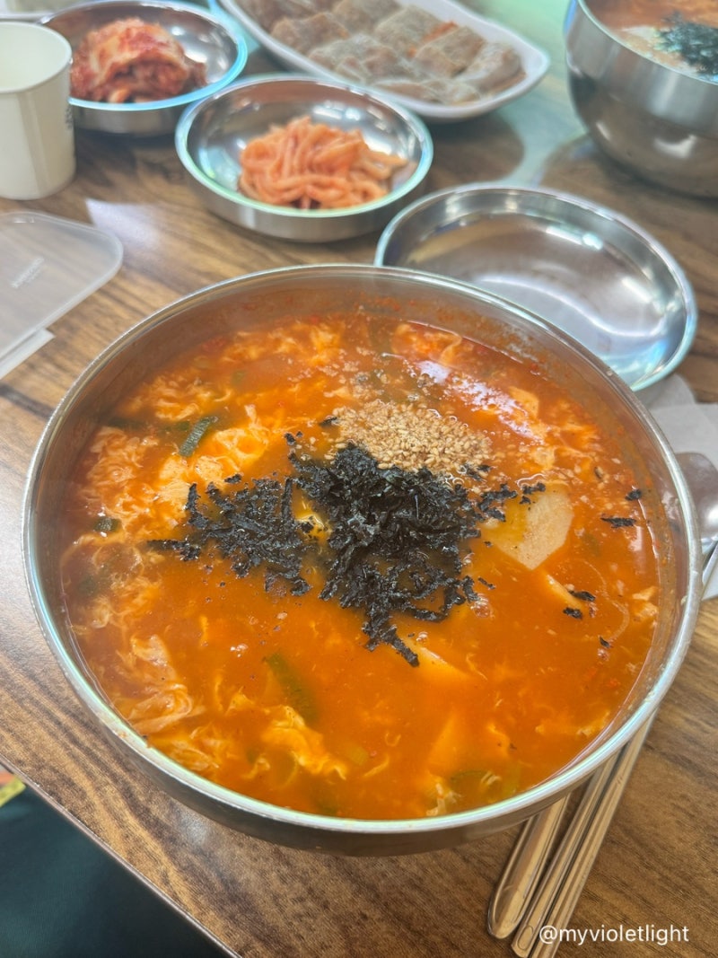 짜지 않고 감칠맛 나는 장칼국수가 궁금하다면! 속초 맛집 한성칼국수