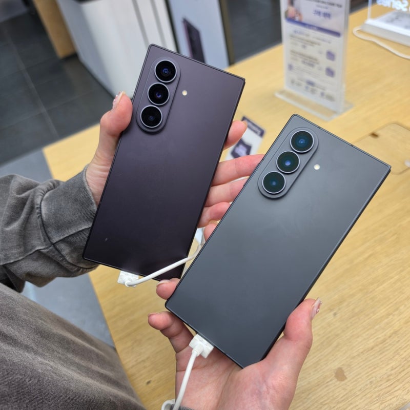 삼성 공식 갤럭시 Z 폴드8 256GB 자급제 울트라 최저가 솔직후기(SM-F971N)