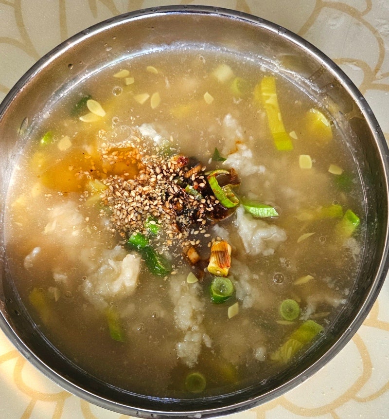 쫄깃한 감자 수제비 반죽 만들기, 시원한 수제비 육수 끓이기