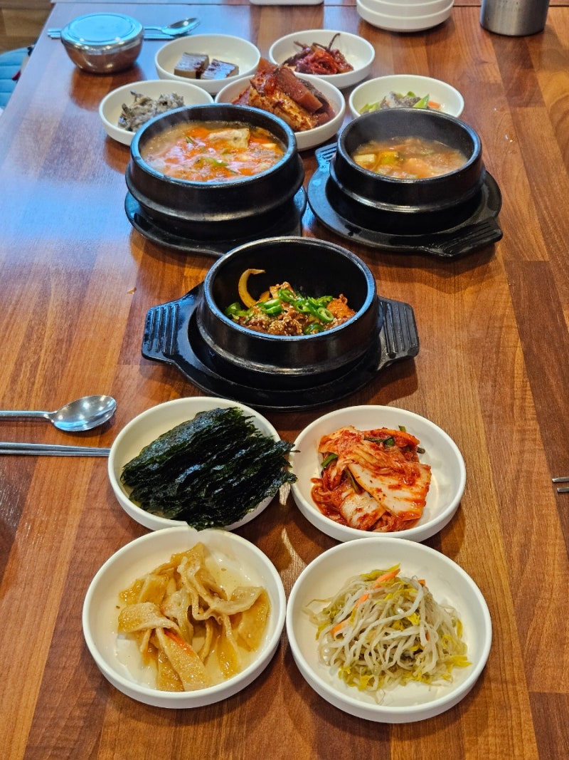 전주 백반집 땅골, 8천원에 동태탕·된장찌개까지 나오는 평화동 맛집