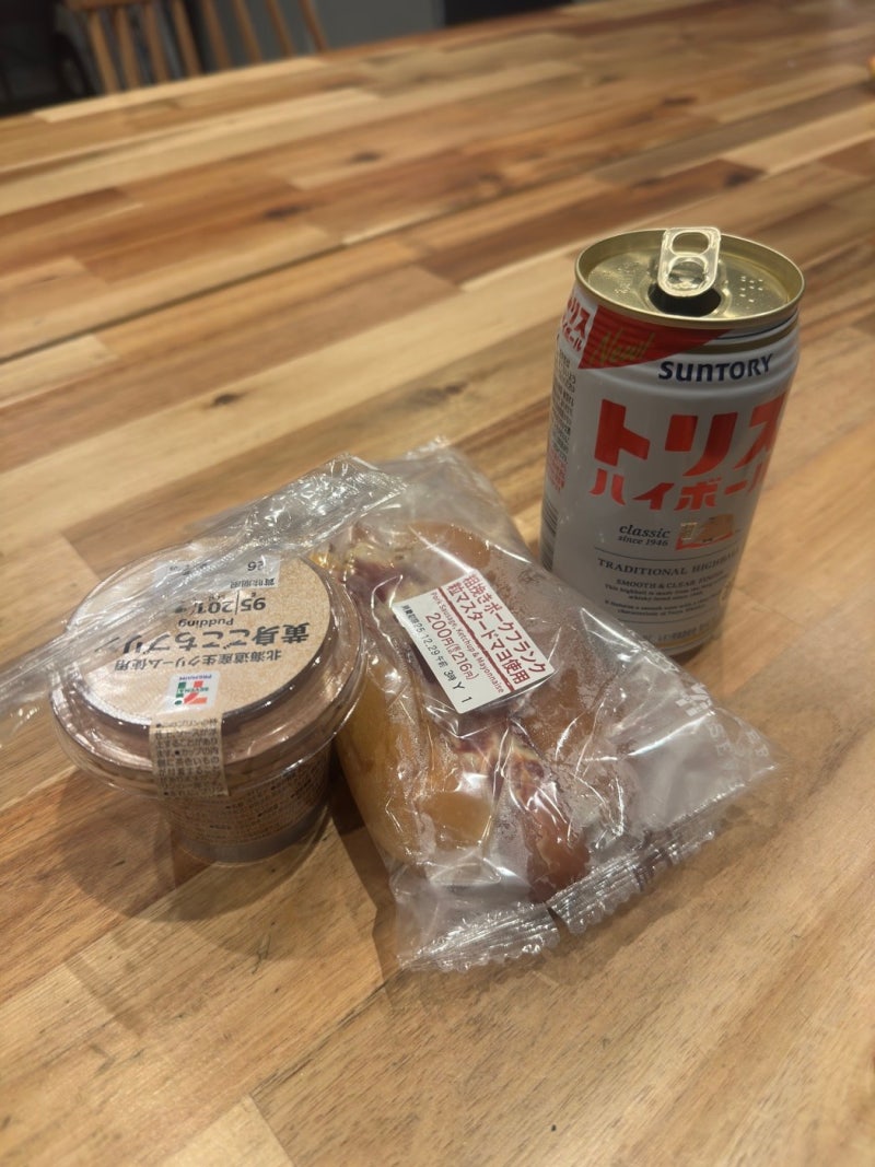 산토리 하이볼 캔 토리스 편의점 야식 후기 – 후쿠오카 세븐일레븐에서 산 야식 조합
