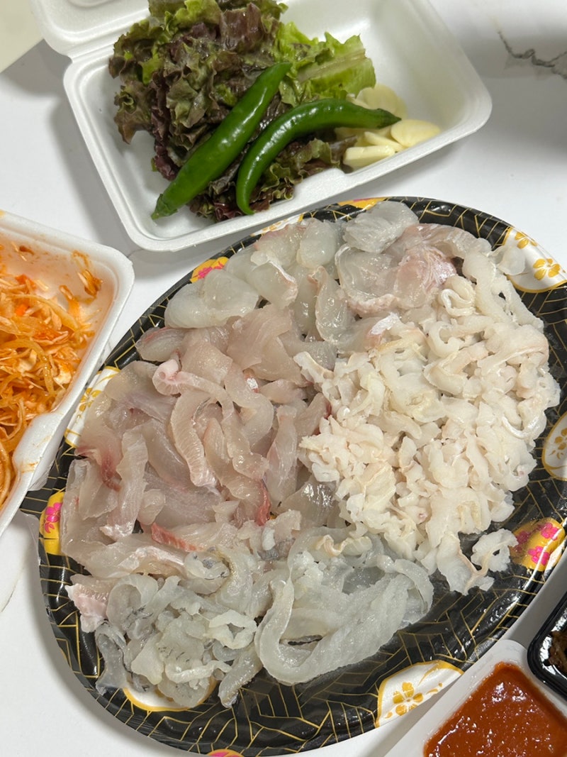 [삼척] 삼척 장호항 가성비 횟집 ’막썰어주는 횟집‘ 내 돈 내산 막회 포장 후기