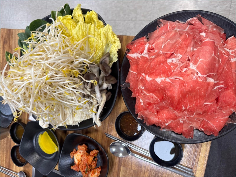 안산맛집점심 버섯샤브샤브칼국수 자가제면 메밀칼국수와 푸짐한 만두전골 맛집