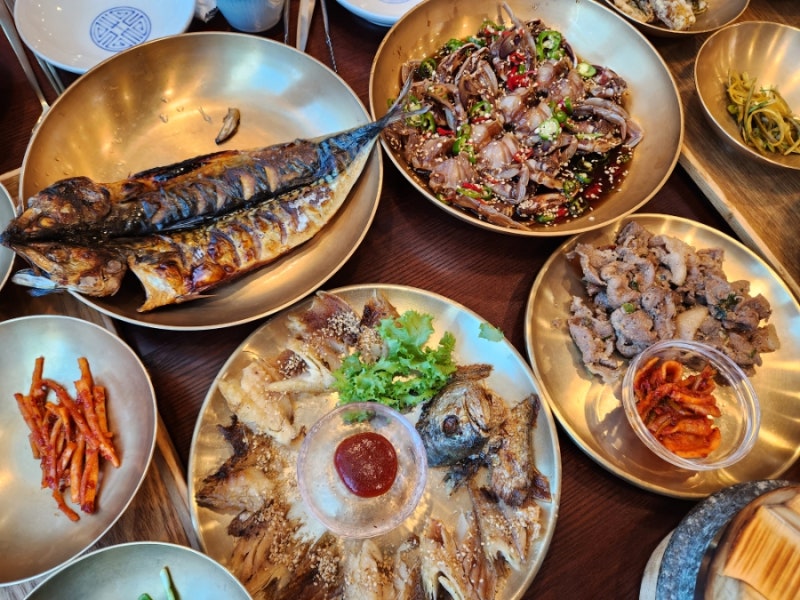[강민주의 들밥/문의점] 청주 맛집, 간장게장과 보리굴비가 맛있는 청주 한정식 맛집 솔직후....