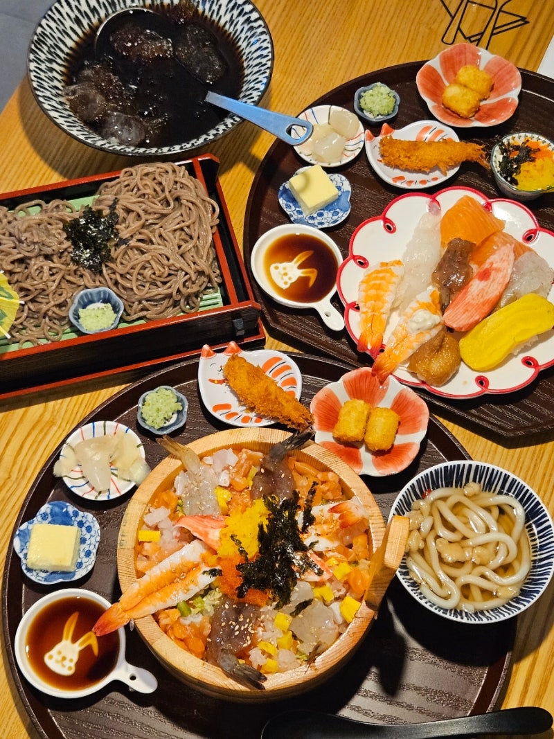 [대구 동성로 초밥 맛집] 우당탕탕 대구 동성로 맛집 추천 신선한 지라시덮밥 모듬초밥 판모....