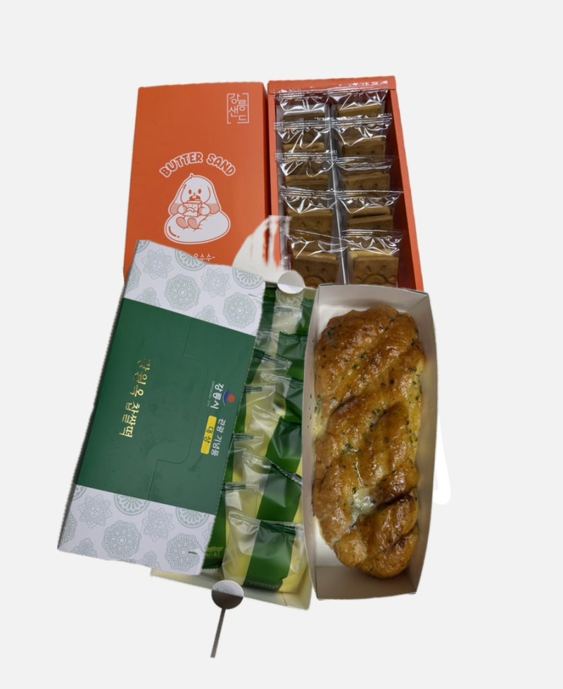 강원도 강릉 선물용 먹거리 간식 강릉샌드 강원옥 찹쌀떡 만동제과 마늘바게트 맛집 추천