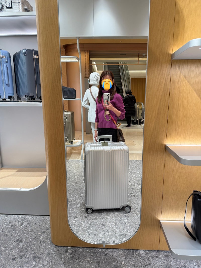 리모와 캐리어 여행 가방  체크인 미디엄