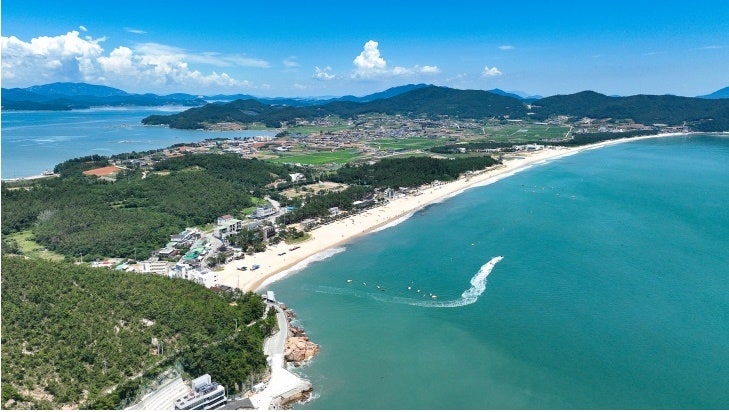 2026 Best 7 National Beaches! Daecheon, Haeundae, Hamdeok, Chuam (Opening Dates, Parking, Local Food)