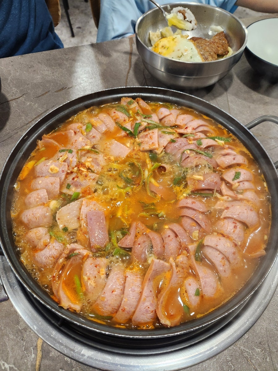 더하고부대찌개 울산대점 사진 3