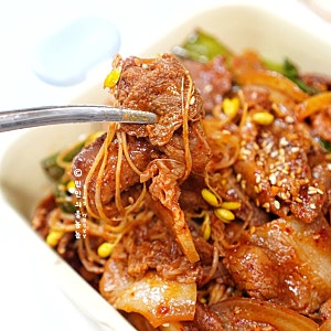 만원 요리! 돼지고기 앞다리살 콩나물불고기 만드는법 600g 콩불 레시피