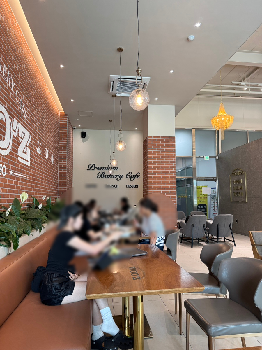 우즈베이커리 대구대곡점 사진 5