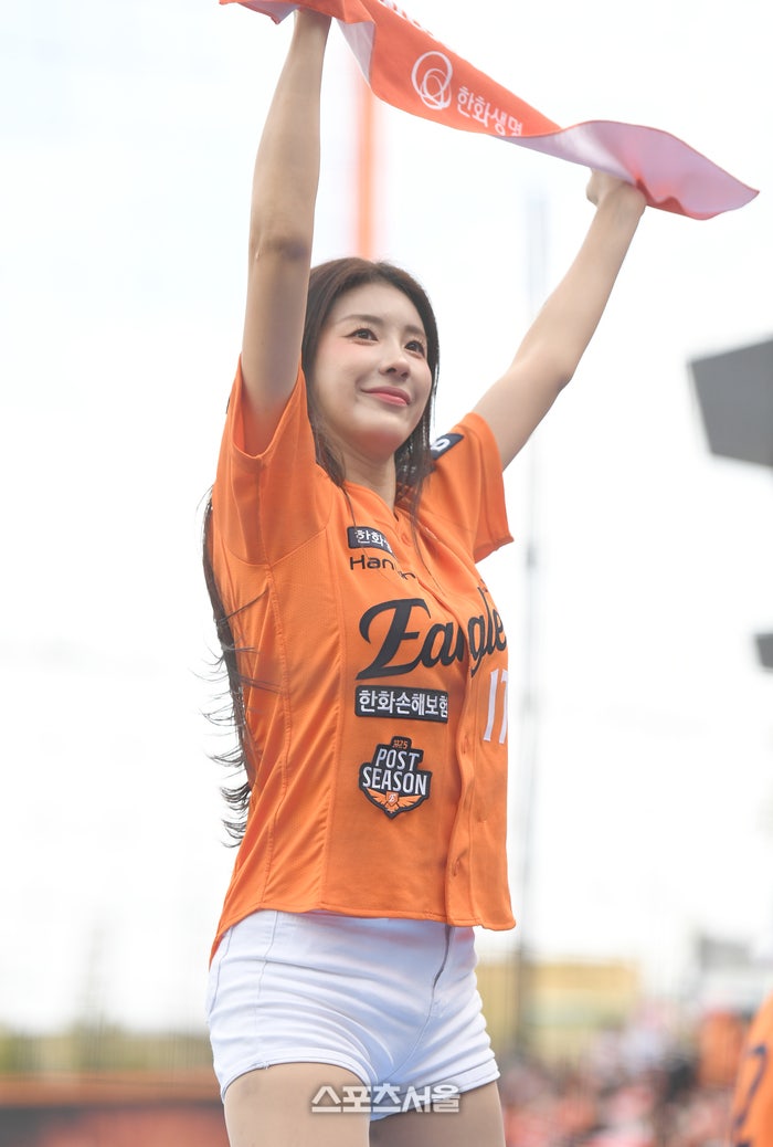 치어리더 김연정, 18년째 현역인데 왜 '치어리더계 마이클 조던'인지 알아?