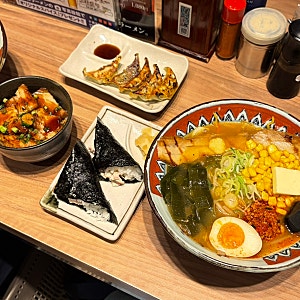 신치토세 공항 라멘 맛집 | 테시카가 라멘 콘버터 라멘 후기