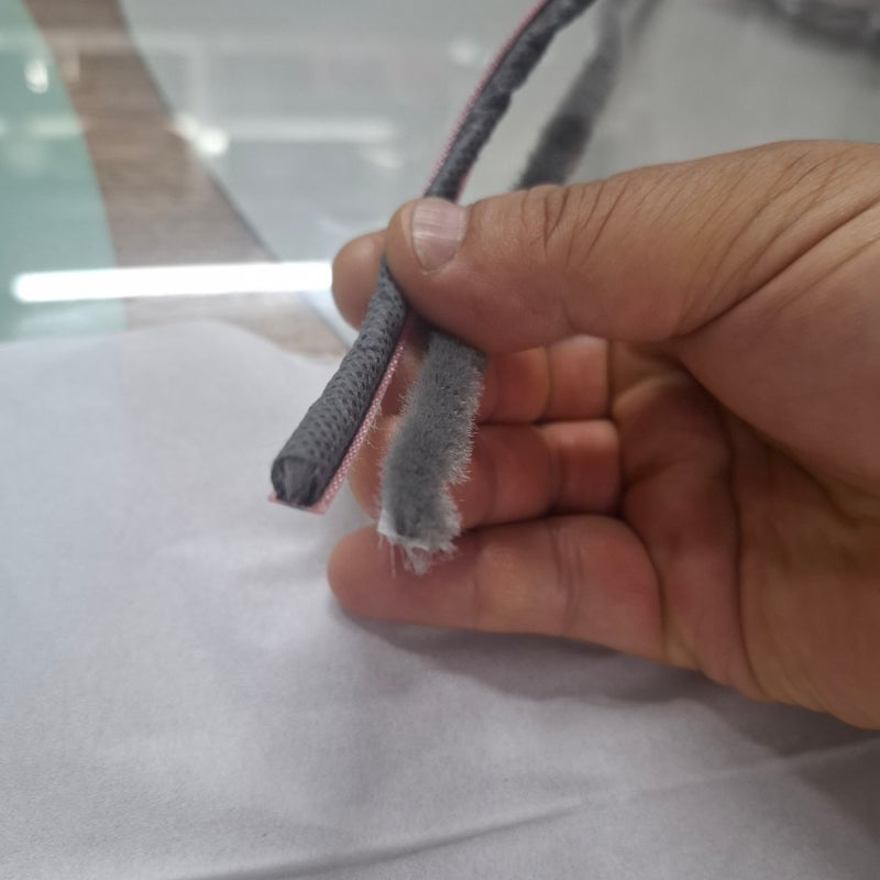 대구·경산 샷시 모헤어 교체, 또 털이 날릴까? 털 없는 특수모헤어까지 확인하세요