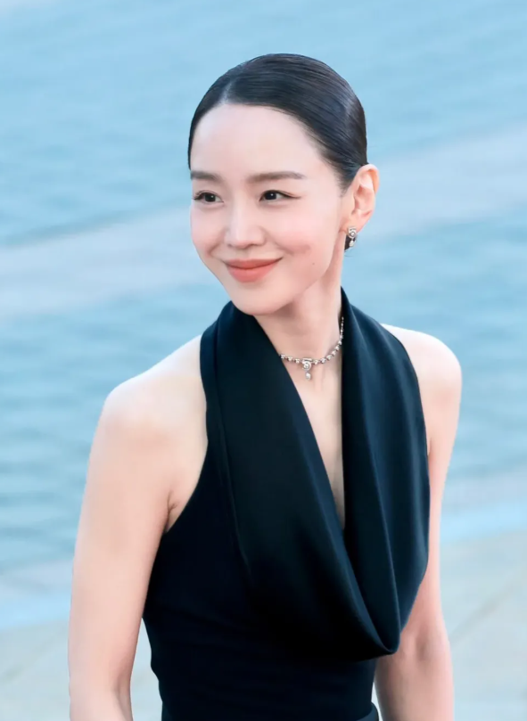 신혜선 슬릭백 헤어! 슬릭컷부터 단발/중단발 슬릭백 스타일링 연출법 총정리