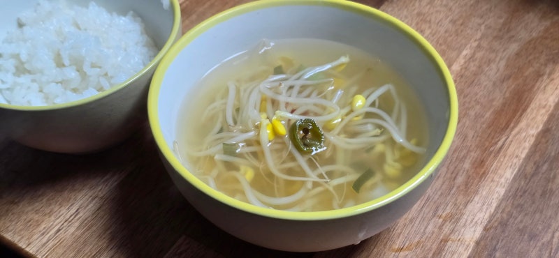 간단한 맑은 콩나물국 끓이는법 레시피 간편하게 만들기