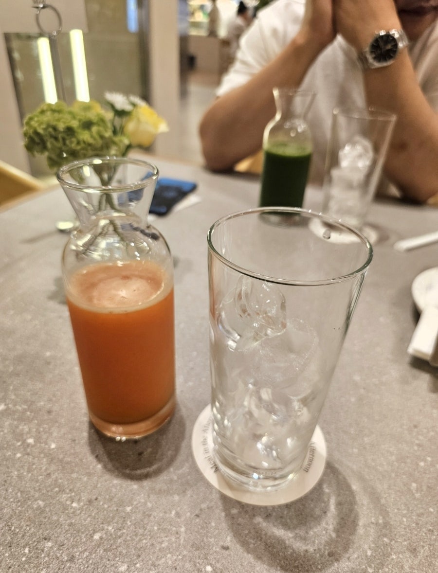밀디에프 브런치카페 롯데백화점울산점 사진 1