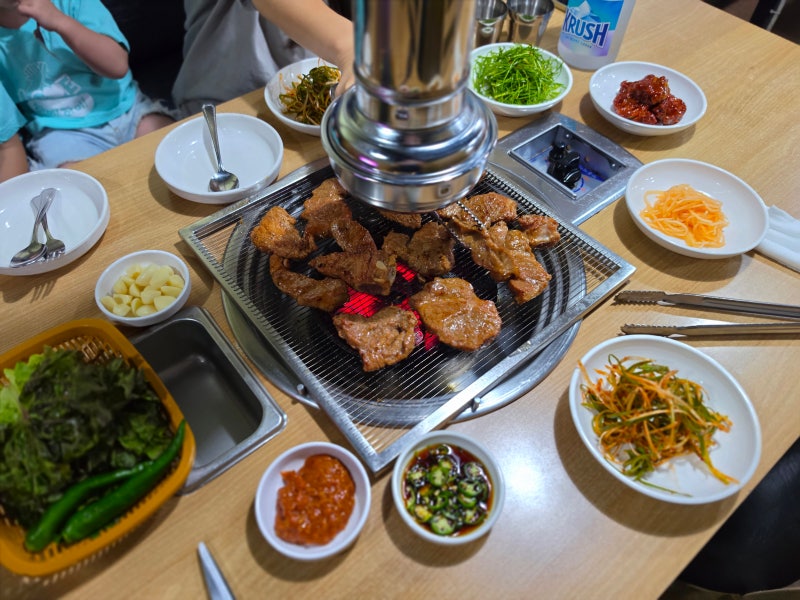 청주 율량동 맛집 촉촉한 전통 수제 돼지갈비 정겨운수제숯불갈비