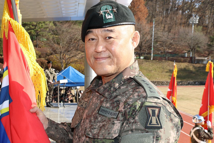 육군 <b>1군단장</b> <b>한기성</b> 중장 프로필