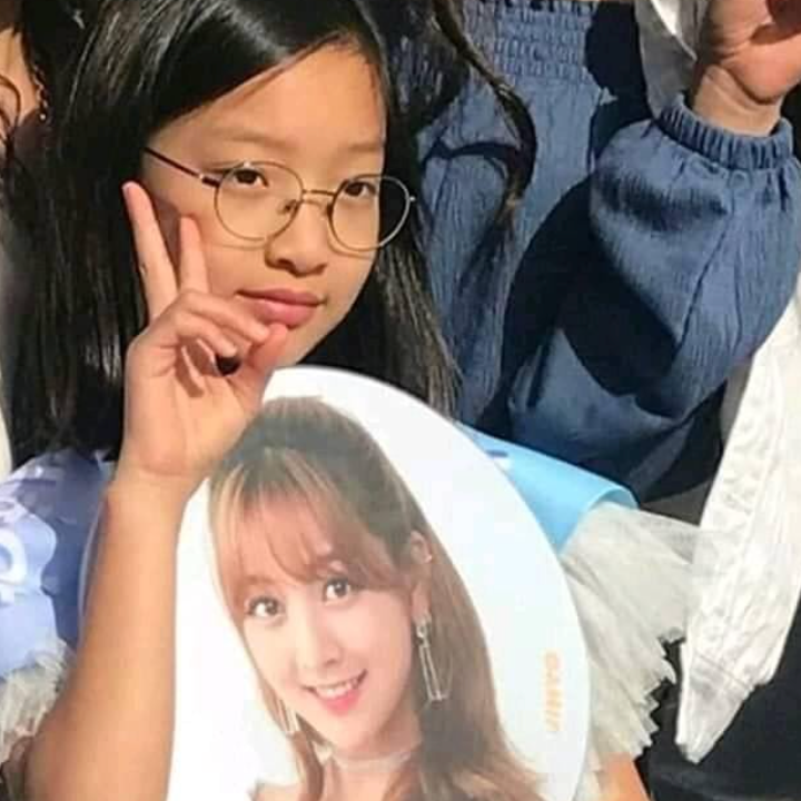 "지효 친동생 맞네"... 트와이스 지효 막내동생 서연, 하이브 걸그룹 튜이드로 데뷔 세자매가 ....