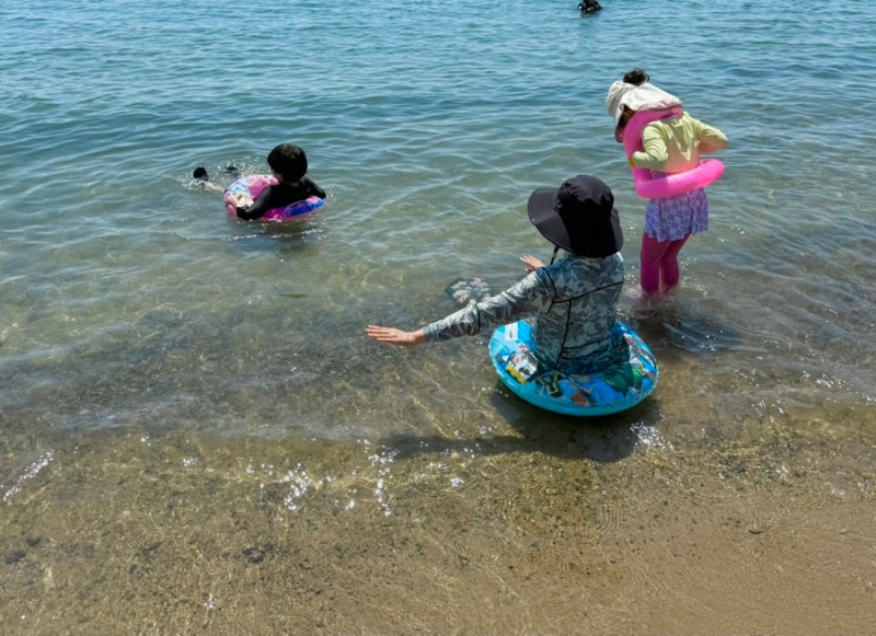 부산 근교 아이랑 가볼만한곳, 한적해서 더 좋은 기장 임랑해수욕장 (파라솔 , 주차, 샤워장)