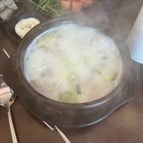 큰바우국밥 경북대점 사진 3