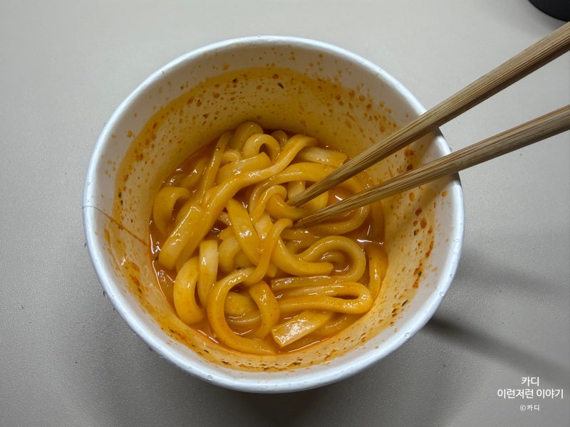 GS25 편의점 컵라면 추천 콘치즈 누들떡볶이, 과연 그 맛은?? | 칼로리 정보
