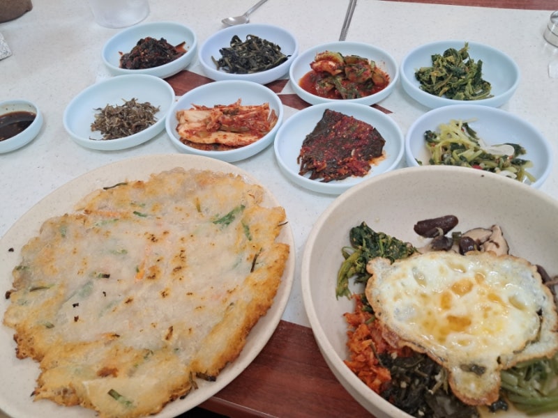 강원도 삼척 대금굴 환선굴 레일바이크 가는 길 로컬찐맛집 감자 옹심이 비빔밥 감자전 내돈....