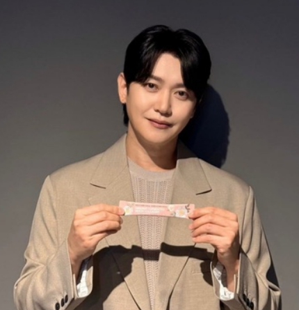"평생 걸어가고픈 사람 만났다" 노을 <b>강균성</b>, <b>10월</b> 30일 <b>결혼</b>... 
