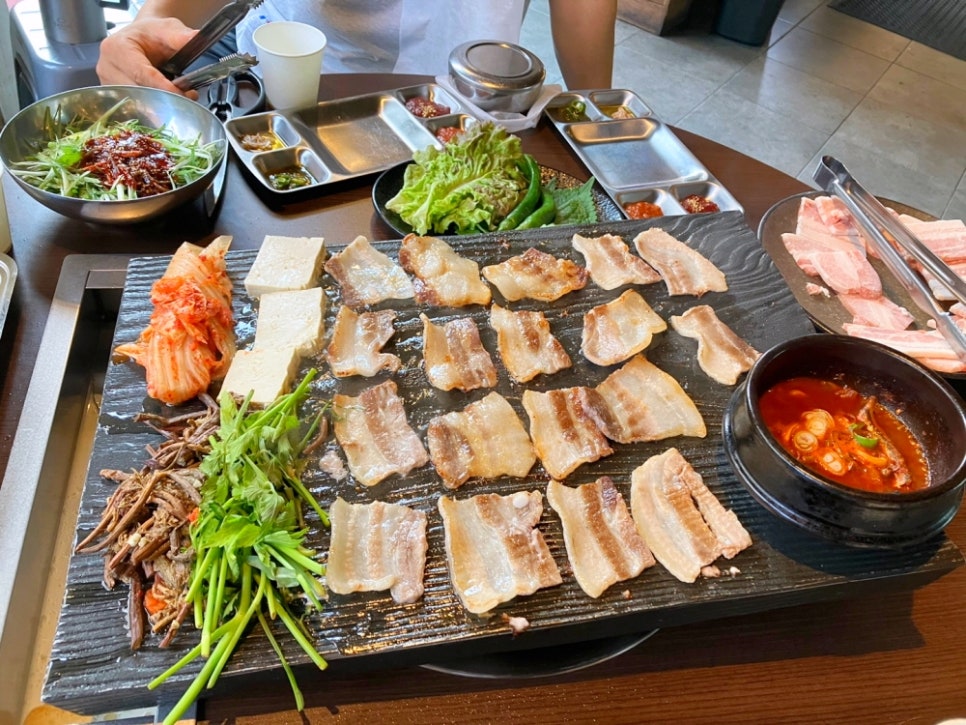 용삼식당 교동점 사진 1