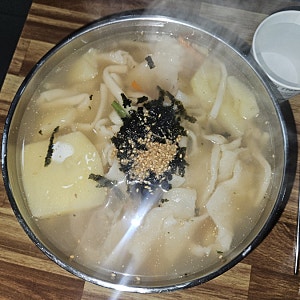 속초 칼국수 맛집, 웨이팅도 아깝지 않았던 옛날수제비